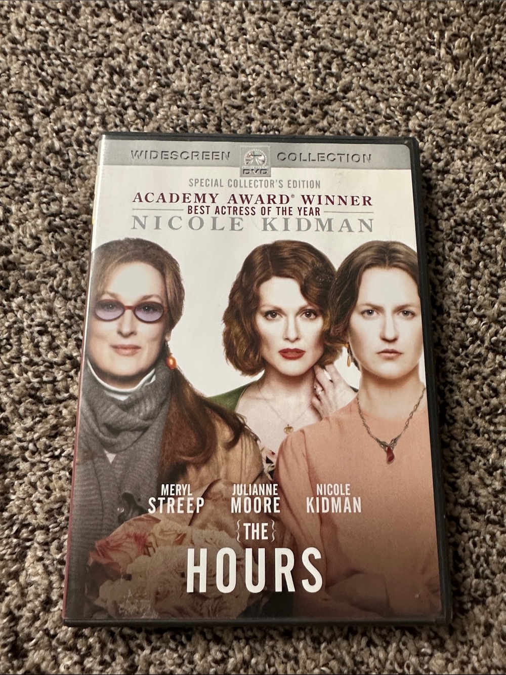 Final Price $4 - The Hours DVD Special Collector's Edition